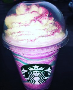 Frappucino Licorne de Starbuck, l'avis d'une nutritionniste sur cette boisson magique!